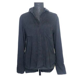 Cloth & Stone woman’s button up shirt